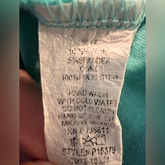 Filly Flair Sleeveless Turquoise Top with Multicolor Accents Size M - Picture 7 of 8